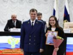 Сотрудников «Медиацентра 60» наградил прокурор Псковской области