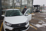 Три пострадавших на производстве псковича получили новые автомобили