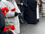 Память жителей и защитников блокадного Ленинграда почтили в Пскове