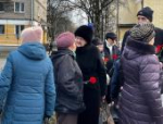 Память жителей и защитников блокадного Ленинграда почтили в Пскове