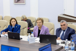 Меры поддержки медиков, детей-сирот и несовершеннолетних рассмотрел соцкомитет Собрания
