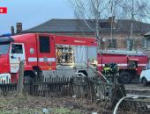 Пожарные ликвидировали возгорание бани в Великих Луках