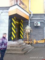 Самовольно установленную вывеску «Лаваш» трижды демонтировали в Пскове
