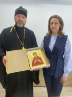 Настоятель храма Димитрия Солунского подписал соглашение о сотрудничестве с директором Социального городка