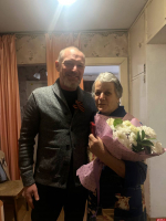 Дмитрий Барабанов вручил медали к юбилею Победы несовершеннолетнем узникам