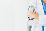 3,6 тысячи псковских медработников получили специальные соцвыплаты в 2024 году от СФР
