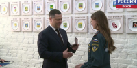 Михаил Ведерников сегодня вручил паспорта юным псковичам - ГТРК Псков