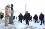 Возложение цветов прошло в Аллее Героев в псковском поселке Промежицы