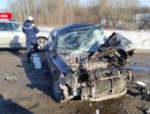 «Газель» Псковского хлебокомбината и Hyundai столкнулись у памятника Невскому