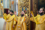 В Неделю о Страшном Суде митрополит Матфей совершил Литургию в Троицком кафедральном соборе