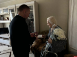 Малолетней узнице концлагеря вручил медаль к 80-летию Победы Дмитрий Барабанов