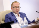 Антон Минаков: мы должны защитить наших врачей