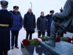 Память десантников 6-й роты почтили у мемориала в Выбутах