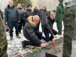 Митинг, посвященный 25-летию подвига десантников 6-й роты, прошел в Острове