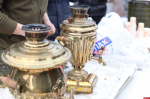 Масленичные гуляния стартовали у псковского храма Александра Невского