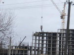 Опалубка обрушилась на стройке на улице Никольской в Пскове
