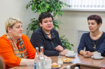 Александр Козловский провел встречу с женщинами-волонтёрами из Великих Лук