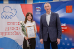 Александр Козловский провел встречу с женщинами-волонтёрами из Великих Лук