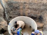 Горводоканал ликвидирует последствия утечки из системы водоснабжения на набережной реки Великой в Пскове