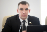 Андрей Михайлов: Муниципальная реформа позволяет избавиться от лишней бюрократии. Фото: пресс-служба Псковского областного Собрания депутатов