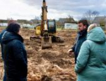 Выбранные жителями Псковского района общественные территории начали благоустраивать