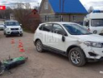 Двое подростков-мотоциклистов пострадали при столкновении с автомобилем в Порхове