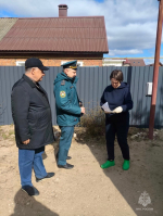 Сотрудниками Главного управления МЧС России по Псковской области совместно с представителем Администрации города Пскова проведен профилактический рейд