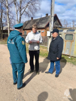 Сотрудниками Главного управления МЧС России по Псковской области совместно с представителем Администрации города Пскова проведен профилактический рейд