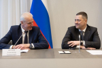 Председатель Псковского областного Собрания Александр Котов во время работы