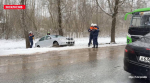 Два человека пострадали в тройном ДТП на въезде в Псков
