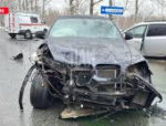Два человека пострадали в тройном ДТП на въезде в Псков
