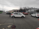 Три автомашины повреждены в ДТП на площади Ленина в Пскове