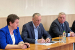 Александр Козловский взял на контроль вопрос состояния двух школ в Бежаницком округе