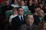 Сотрудников органов местного самоуправления наградили в Пскове