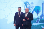 Сотрудников органов местного самоуправления наградили в Пскове