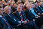 Александр Котов поблагодарил муниципальных служащих за кропотливый труд и чуткое отношение к людям