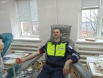 Псковские полицейские сдали кровь