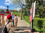 Юнармейцы возложили цветы на площади Александра Матросова в Великих Луках