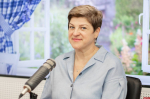 На собрания подростков на фудкортах ТЦ обратила внимание Анастасия Повторейко