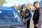 Cотрудники псковской Госавтоинспекции провели профилактический рейд с мотоциклистами