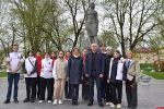 Сенатор Наталья Мельникова и Дмитрий Быстров приняли участие в субботнике в Острове