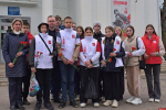 Сенатор Наталья Мельникова и Дмитрий Быстров приняли участие в субботнике в Острове