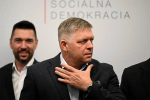 «Это смешно»: Фицо ответил на угрозы Зеленского участникам парада Победы на 9 мая