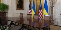 Зачем Украина пошла на сделку с США по недрам: эксперт объяснил смысл соглашения - Комсомольская правда