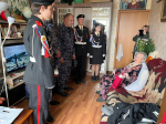 Псковские росгвардейцы поздравили ветеранов с наступающим Днем Победы