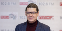 Мультимедийный спектакль о Знамени Победы никого не оставит равнодушным — Владимир Компаниец - Pln-Pskov.Ru