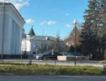 Можно ли парковаться у входа в библиотеку Василёва, объяснили псковичам