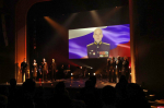 Премьера спектакля псковского театра «Глядя в небеса…» прошла с аншлагом