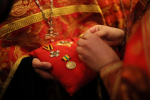 Семье отца Антония передан орден Дмитрия Донского
