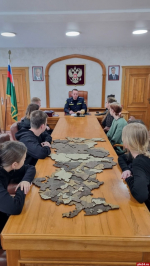 Студенты Псковского агротехнического колледжа примерили на себя роль приставов